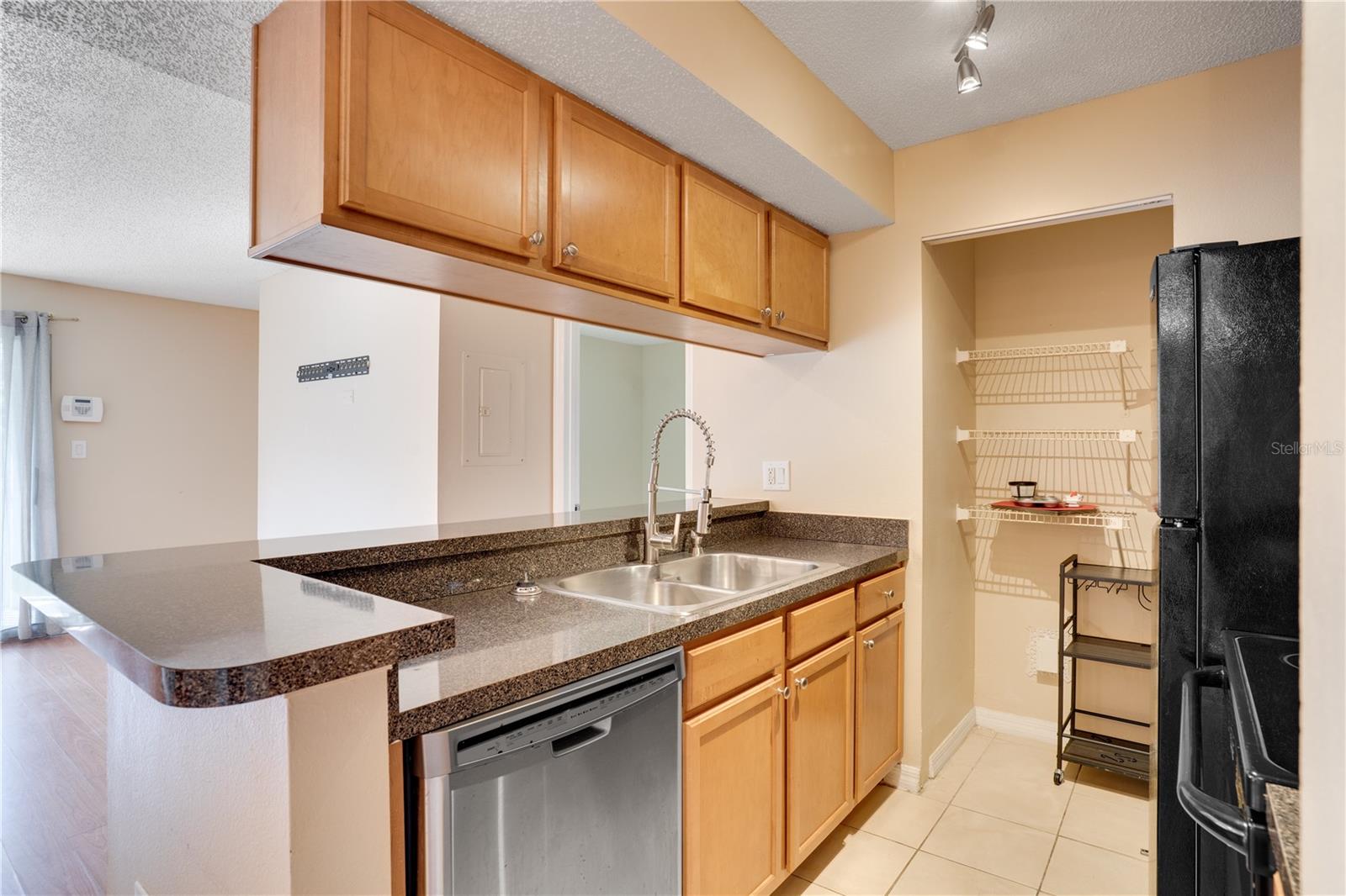 PARK LAKE AT PARSONS A CONDOMI - Residential Lease
