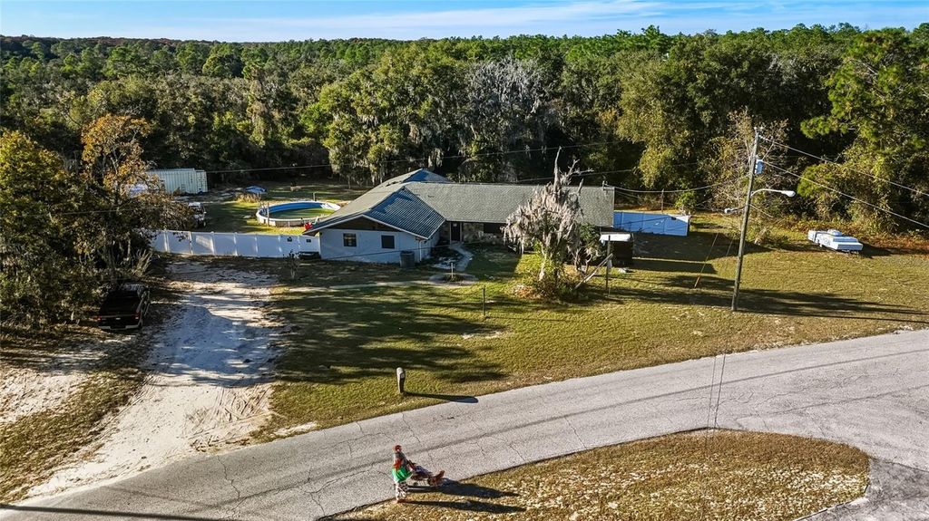 Photo of 6106 Idle A While Circle, Dade City, FL 33523 (MLS # TB8452628)