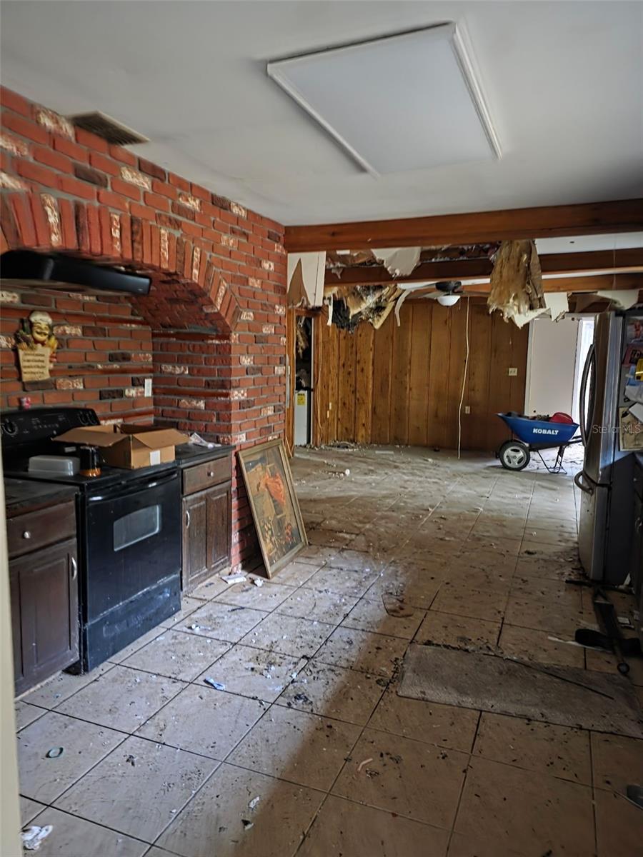 RIDGE MANOR LEISURE - Residential