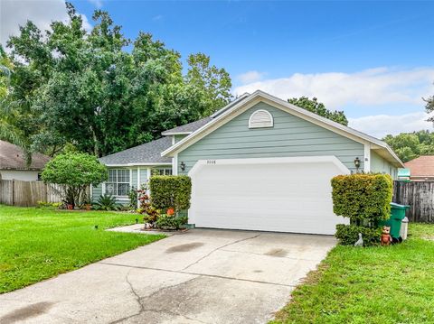 A home in EUSTIS