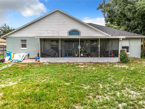 A home in EUSTIS