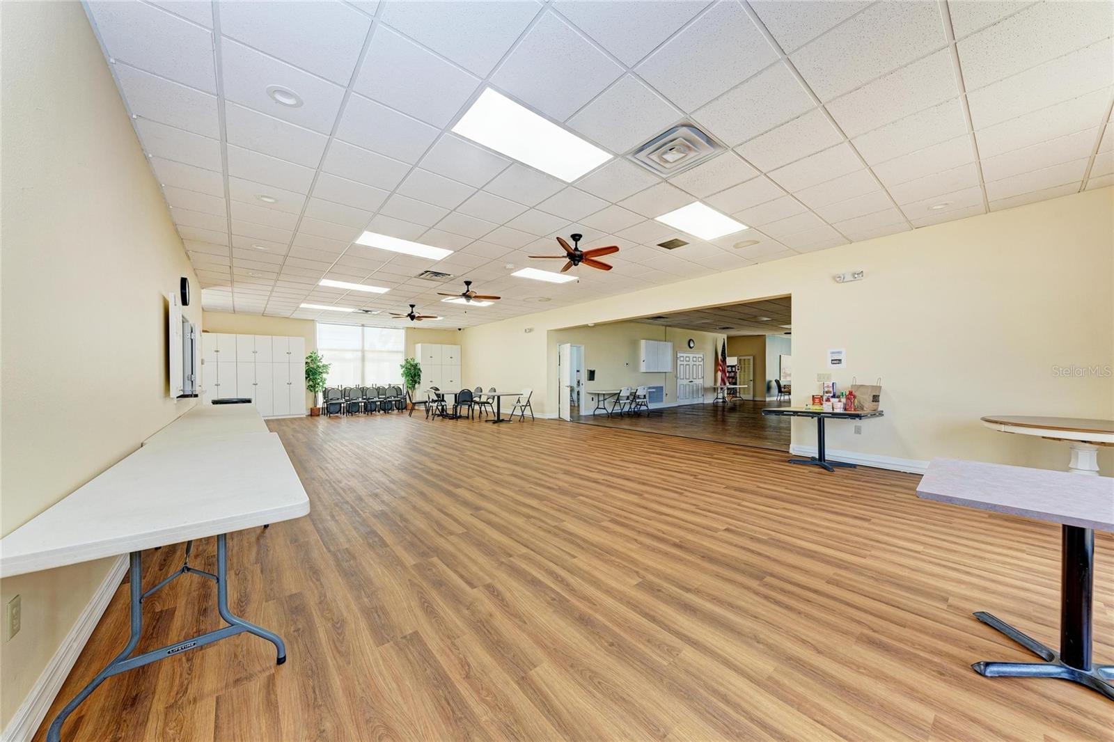 THE VILLAS OF LAKESIDE SOUTH - Residential