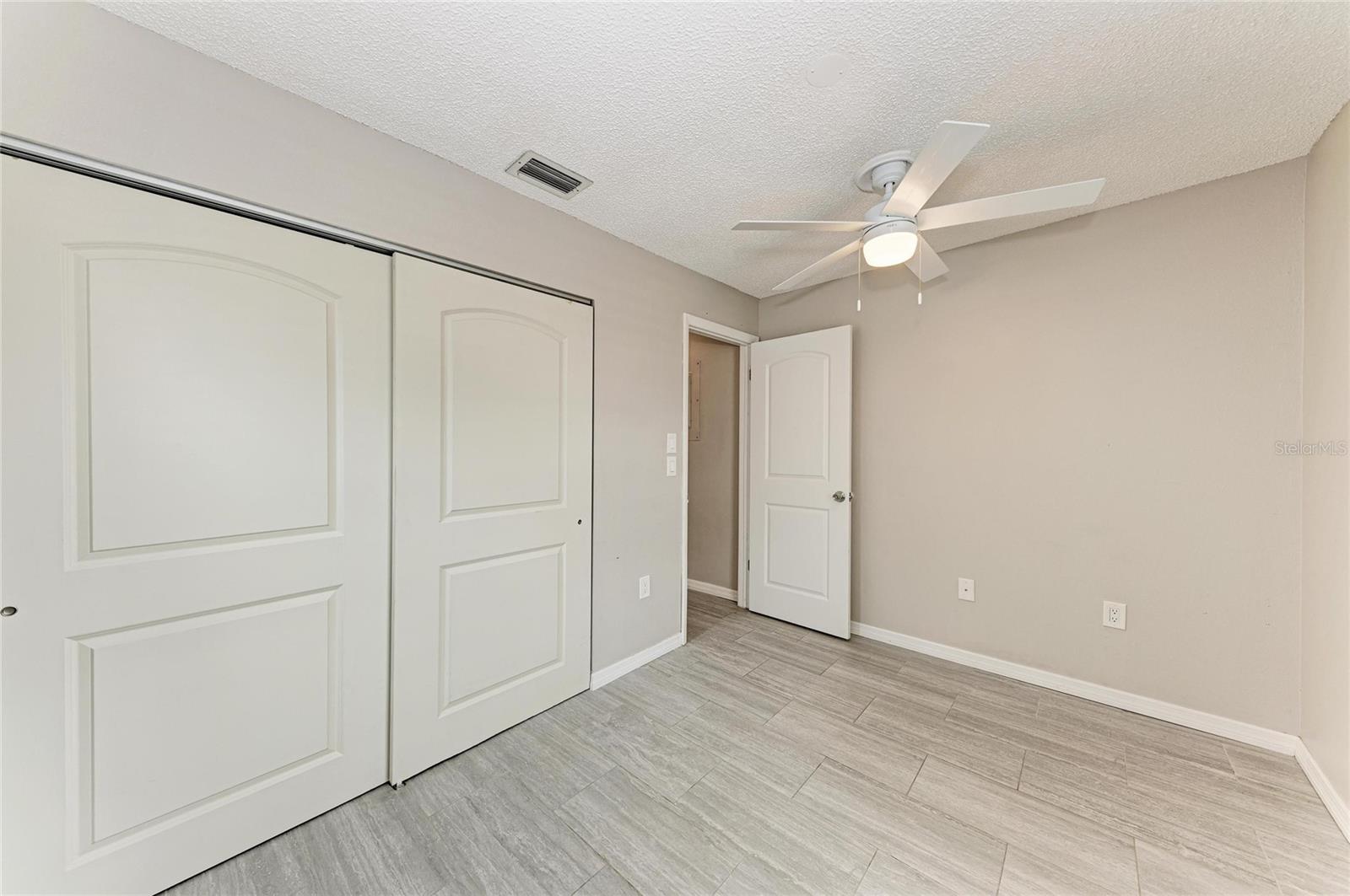 THE VILLAS OF LAKESIDE SOUTH - Residential