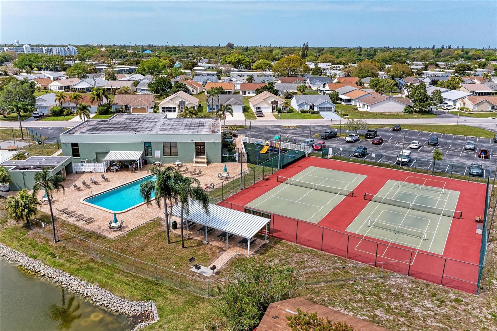 THE VILLAS OF LAKESIDE SOUTH - Residential