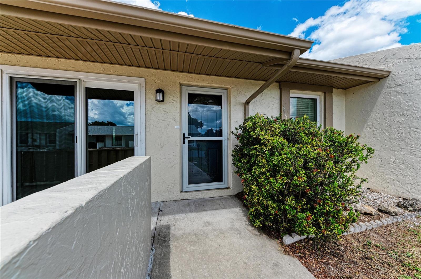 THE VILLAS OF LAKESIDE SOUTH - Residential