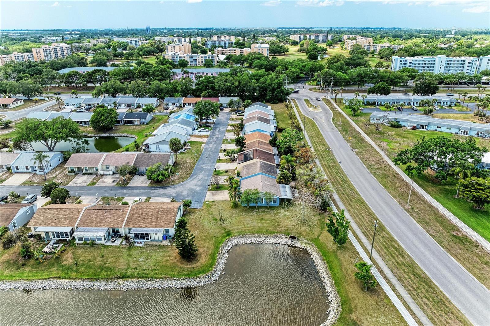 THE VILLAS OF LAKESIDE SOUTH - Residential