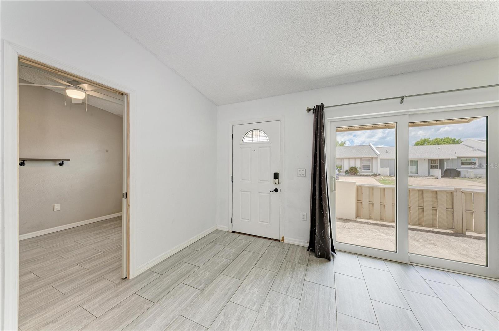 THE VILLAS OF LAKESIDE SOUTH - Residential