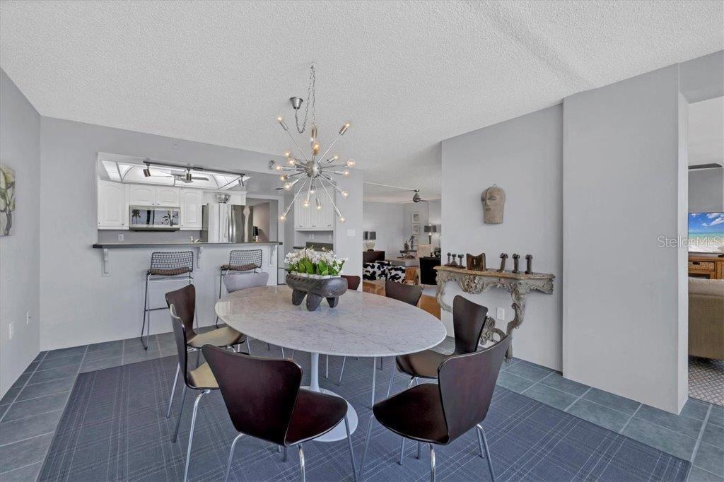 EMBASSY HOUSE - Residential