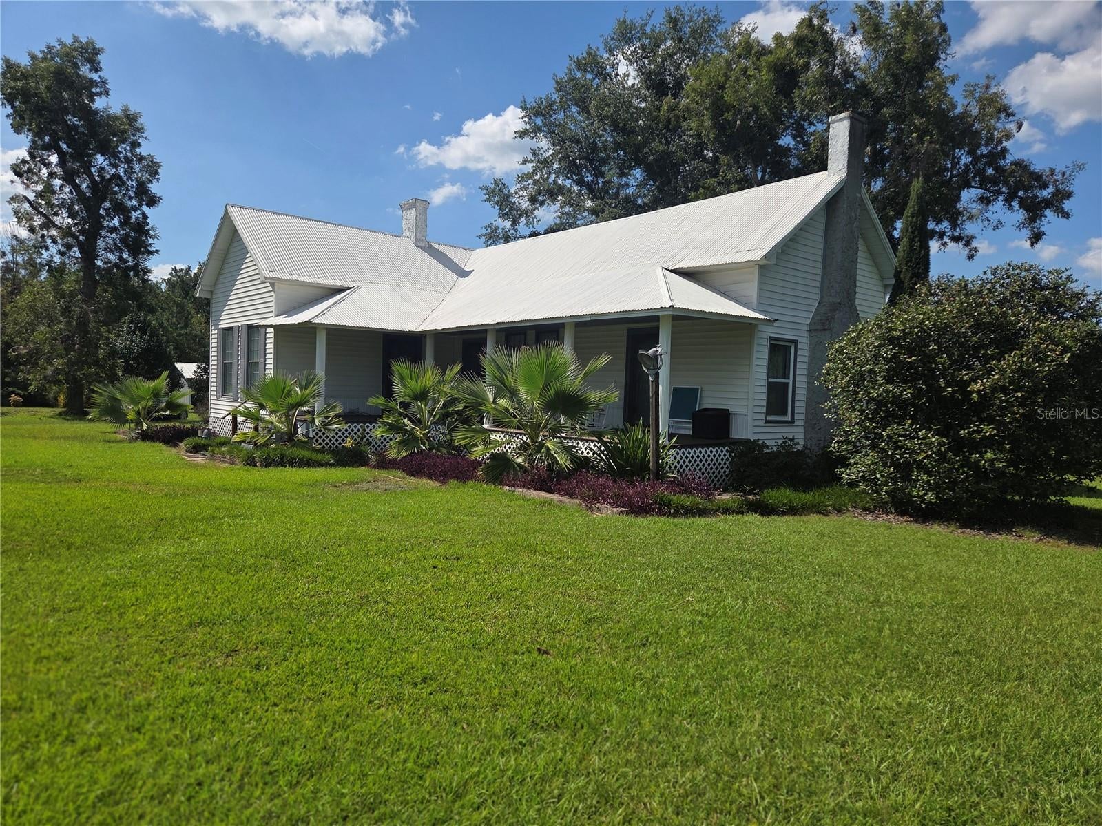 981 BELLS FERRY ROAD 1