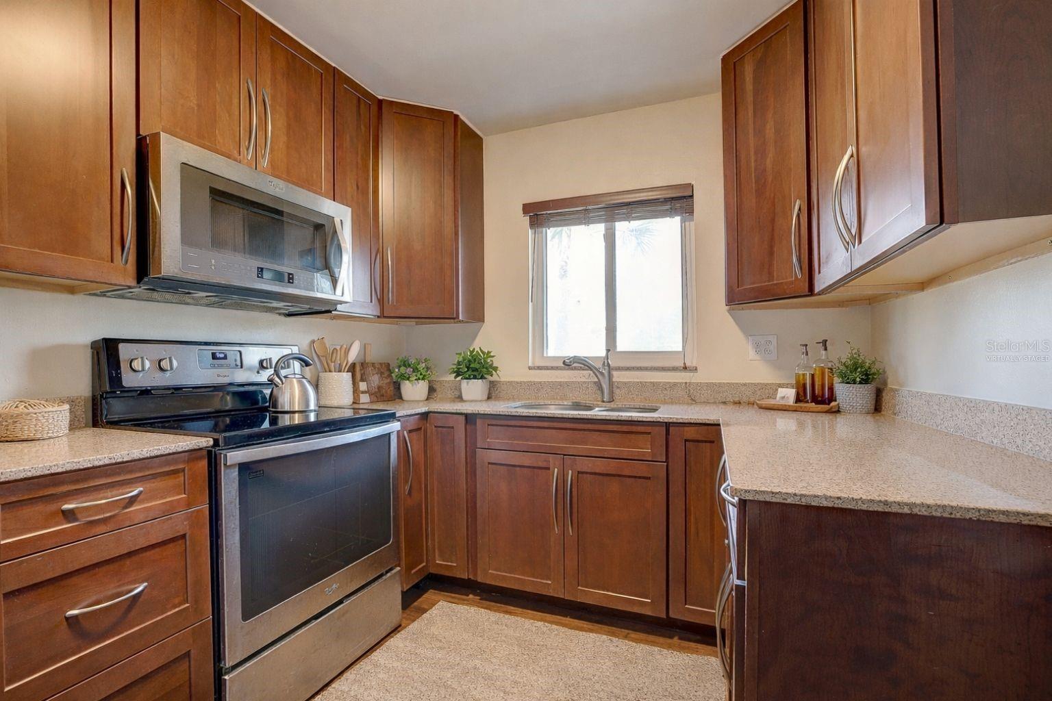 GARDEN APTS - Residential