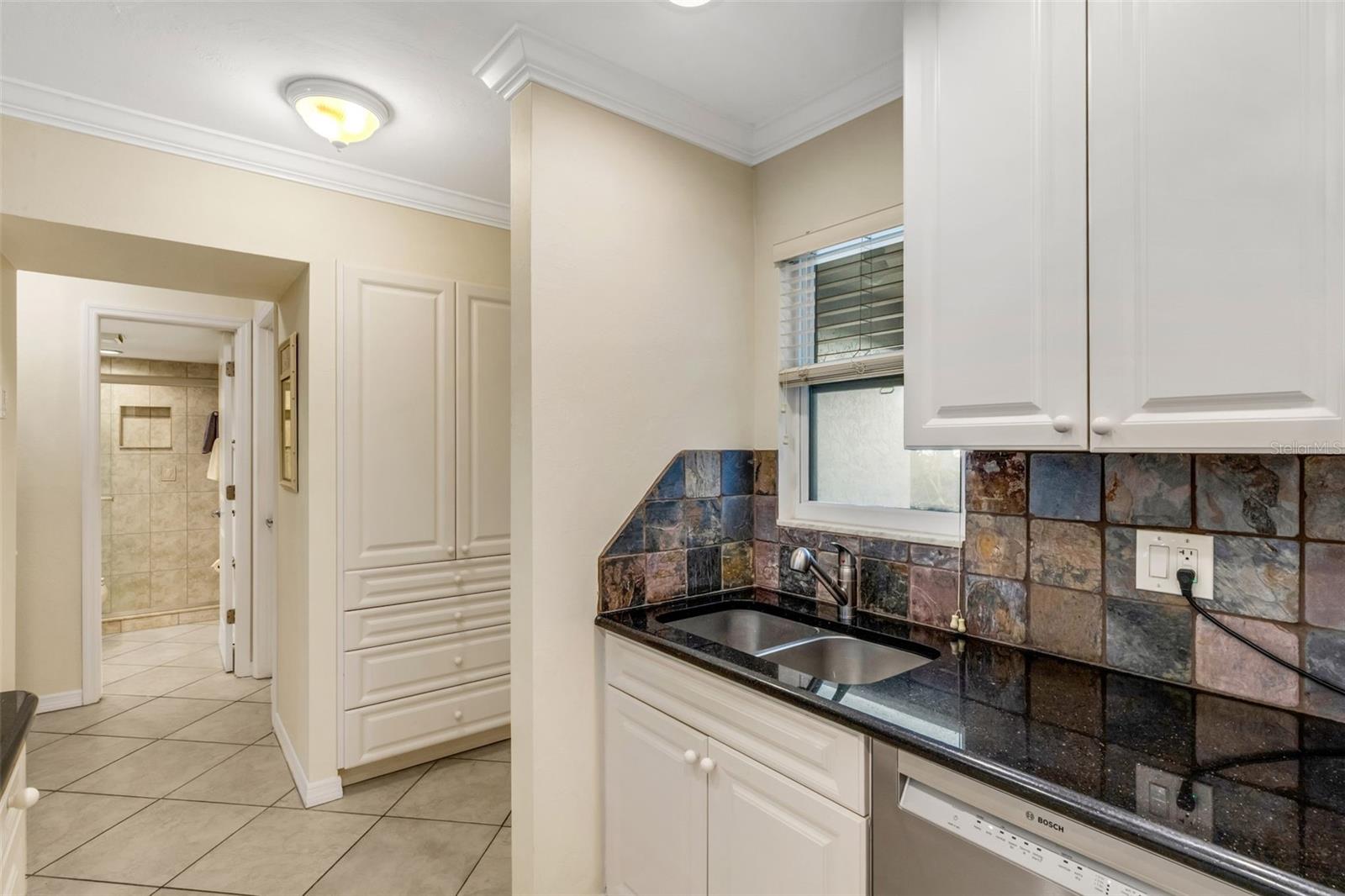 WHITE SANDS VILLAGE - Residential