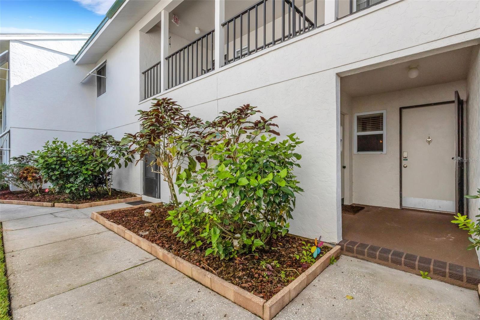 WHITE SANDS VILLAGE - Residential