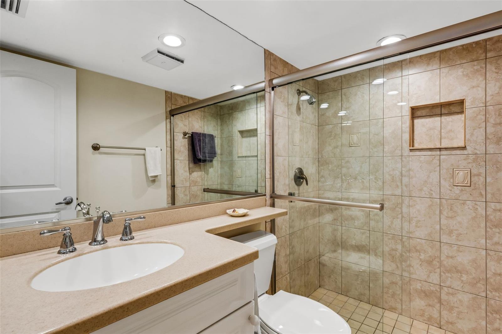 WHITE SANDS VILLAGE - Residential