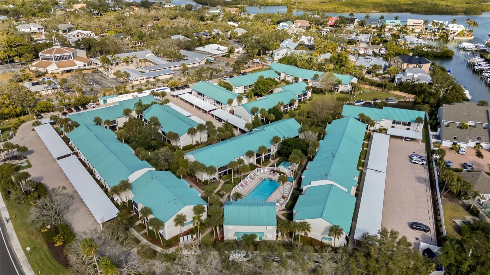 WHITE SANDS VILLAGE - Residential