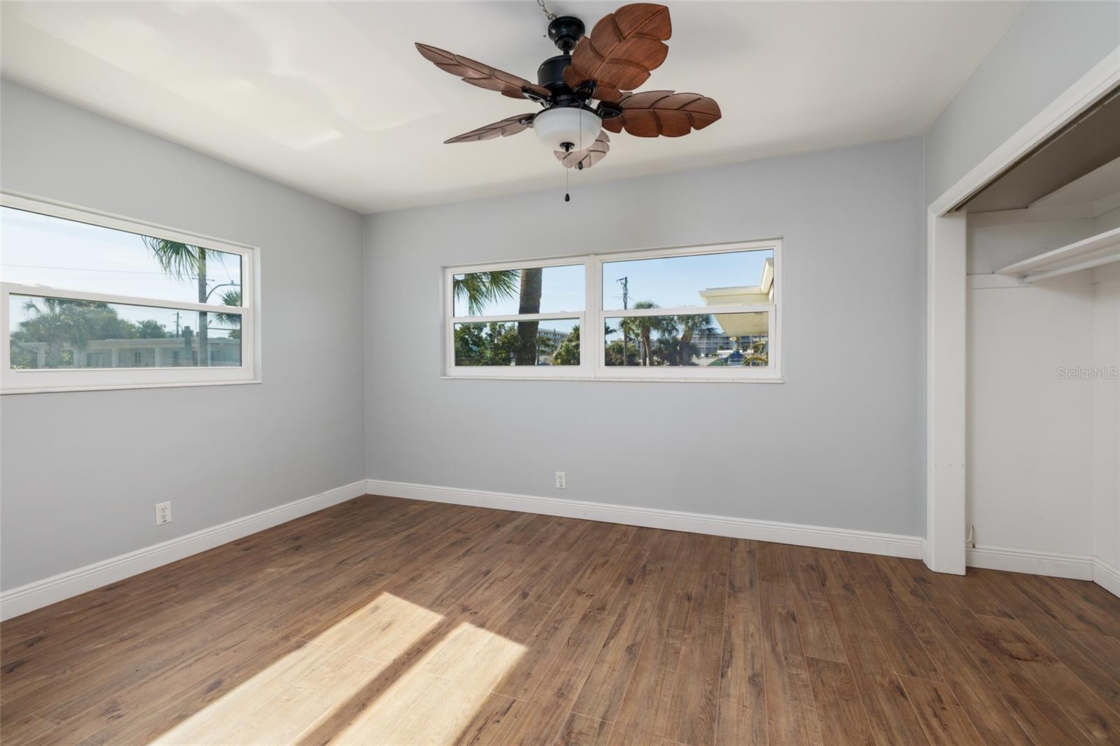 SYLVETTE CONDO - Residential