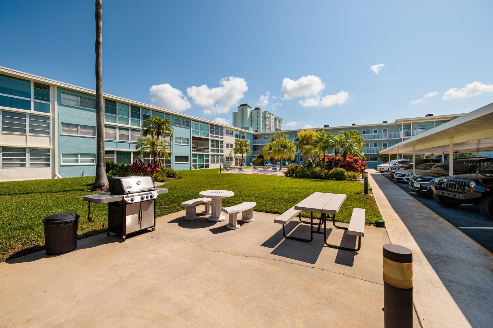 SYLVETTE CONDO - Residential