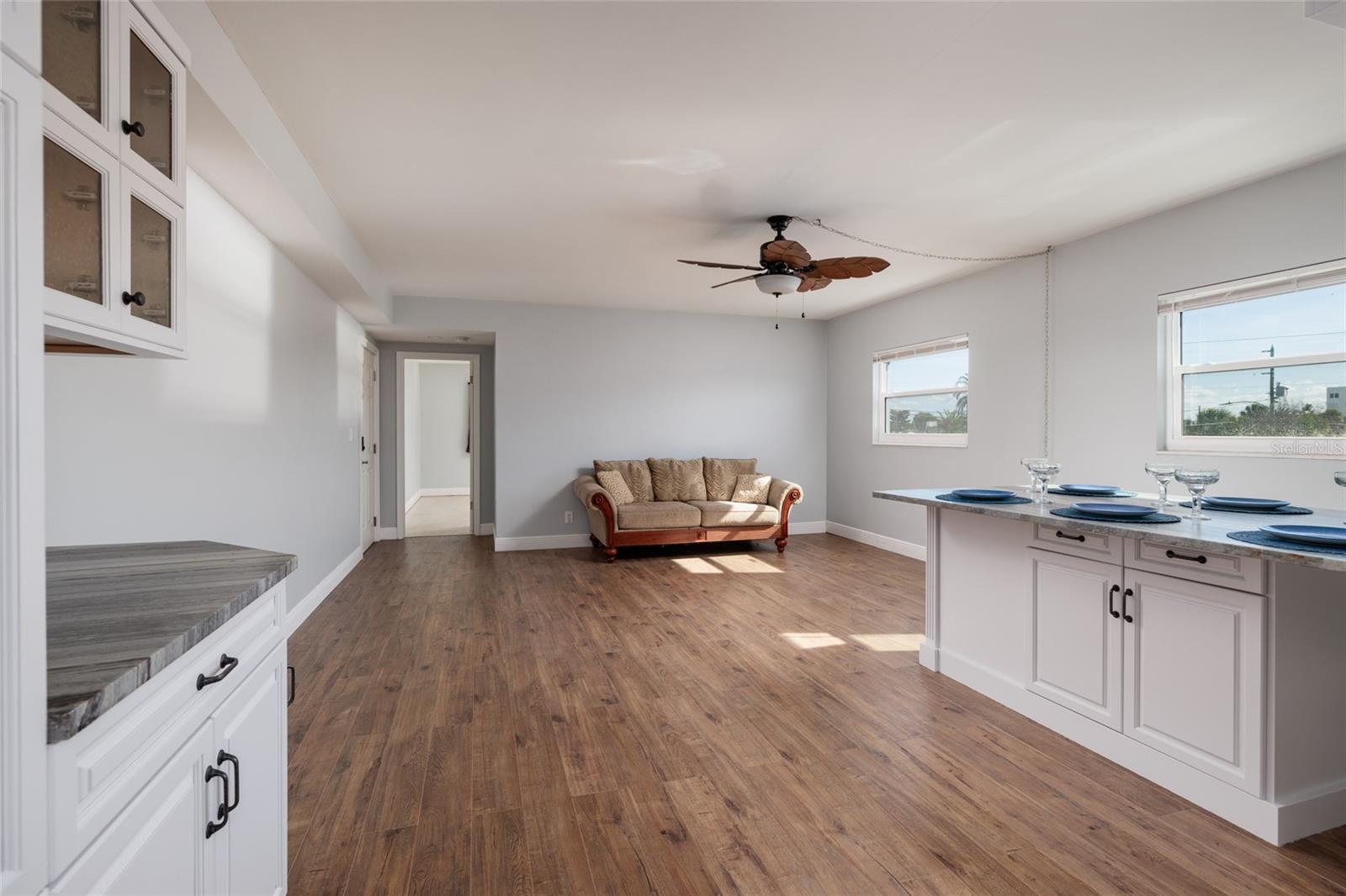 SYLVETTE CONDO - Residential