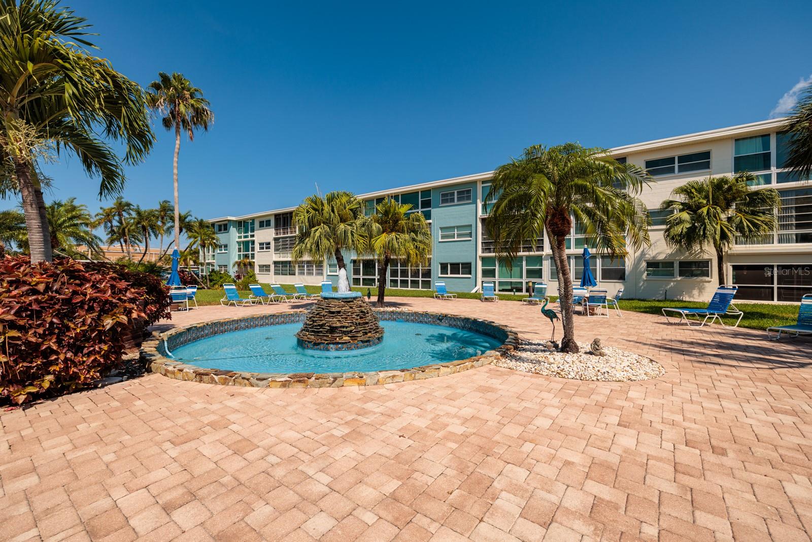 SYLVETTE CONDO - Residential