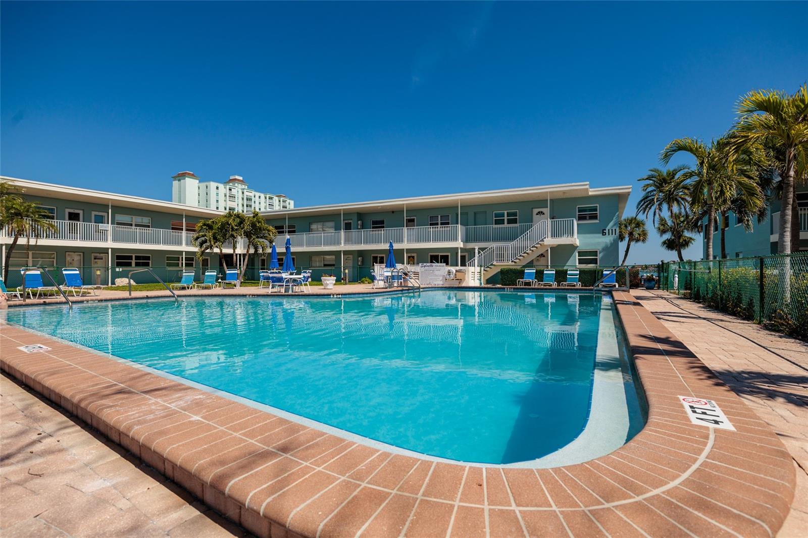 SYLVETTE CONDO - Residential