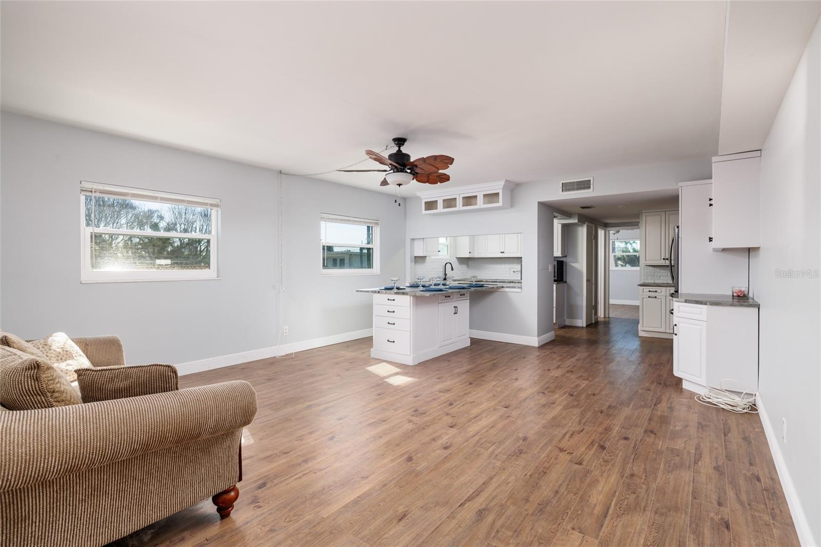 SYLVETTE CONDO - Residential