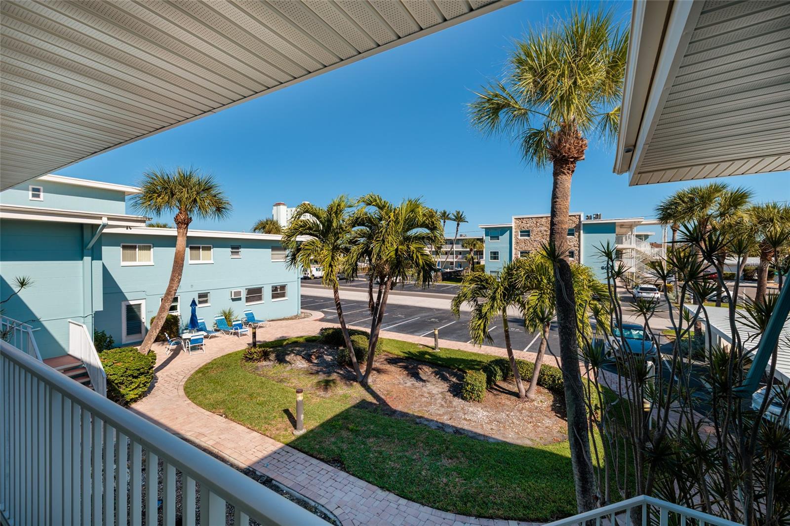 SYLVETTE CONDO - Residential