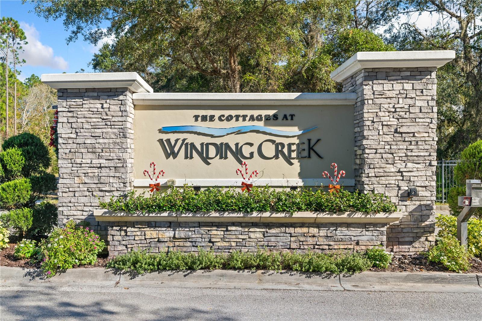 COTTAGES/WINDING CRK - Residential