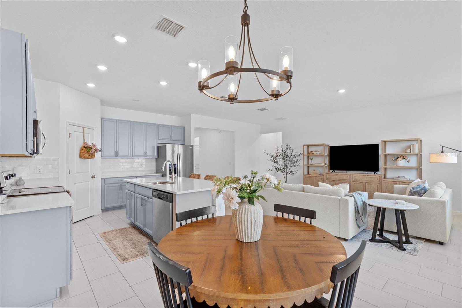 SOUTH FORK S & TRACT T - Residential