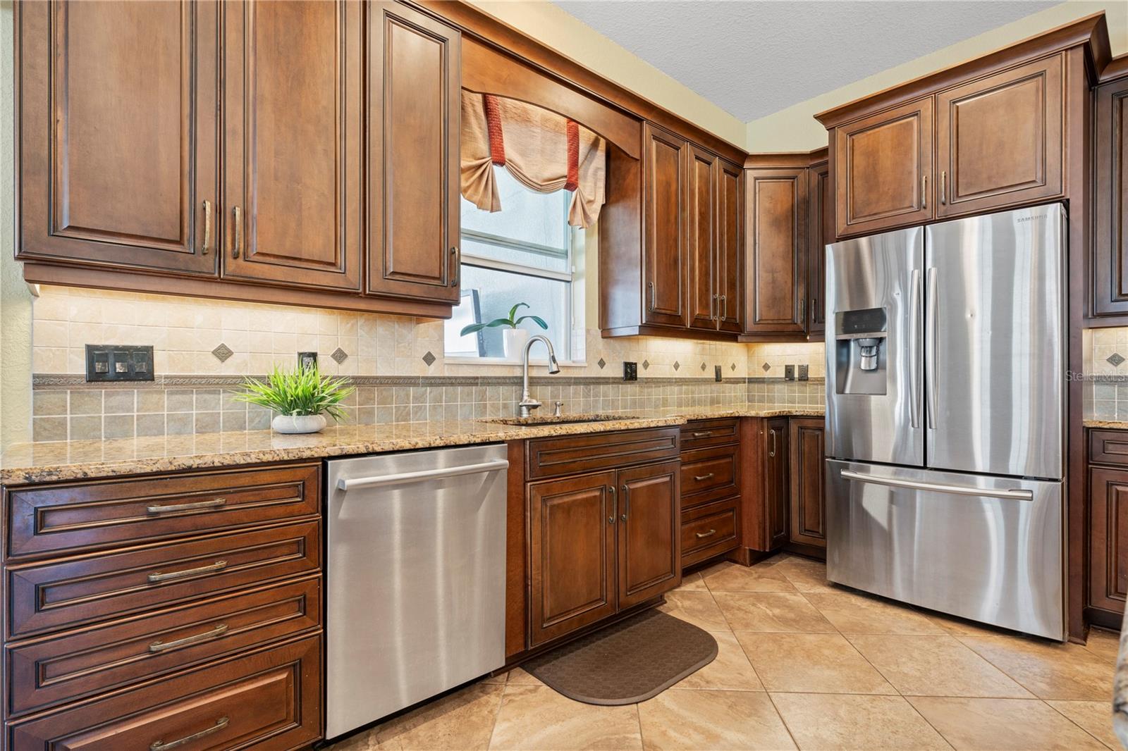 BUNGALOW BAY ESTATES - Residential