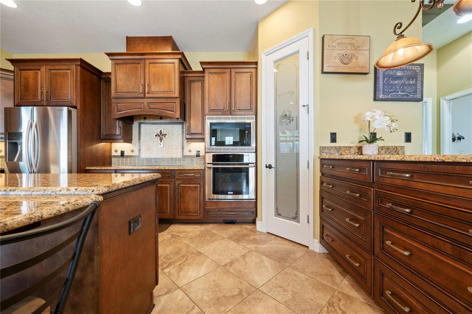 BUNGALOW BAY ESTATES - Residential