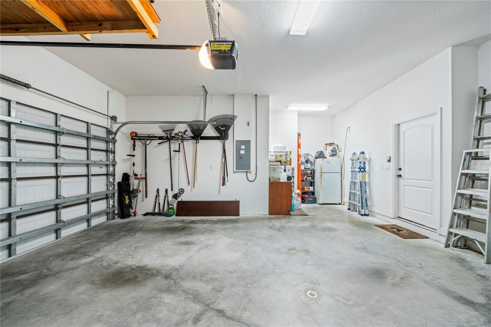 BUNGALOW BAY ESTATES - Residential