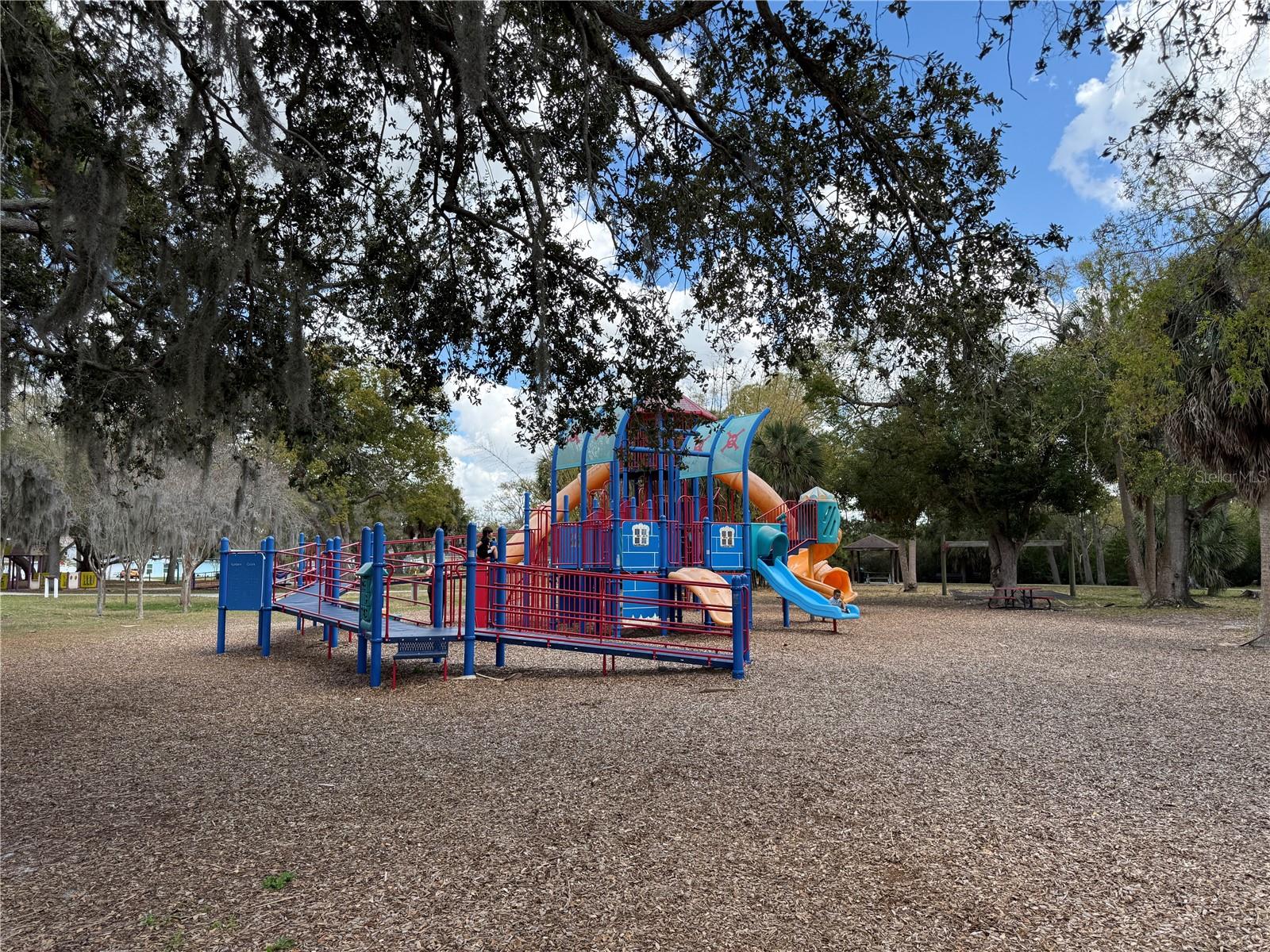 BUNGALOW BAY ESTATES - Residential