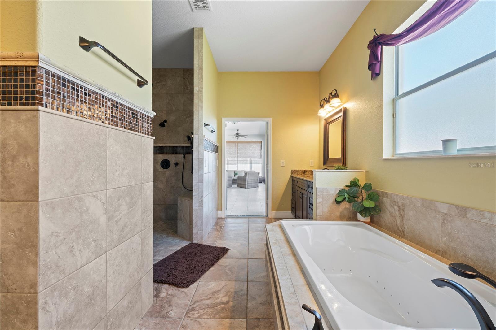 BUNGALOW BAY ESTATES - Residential