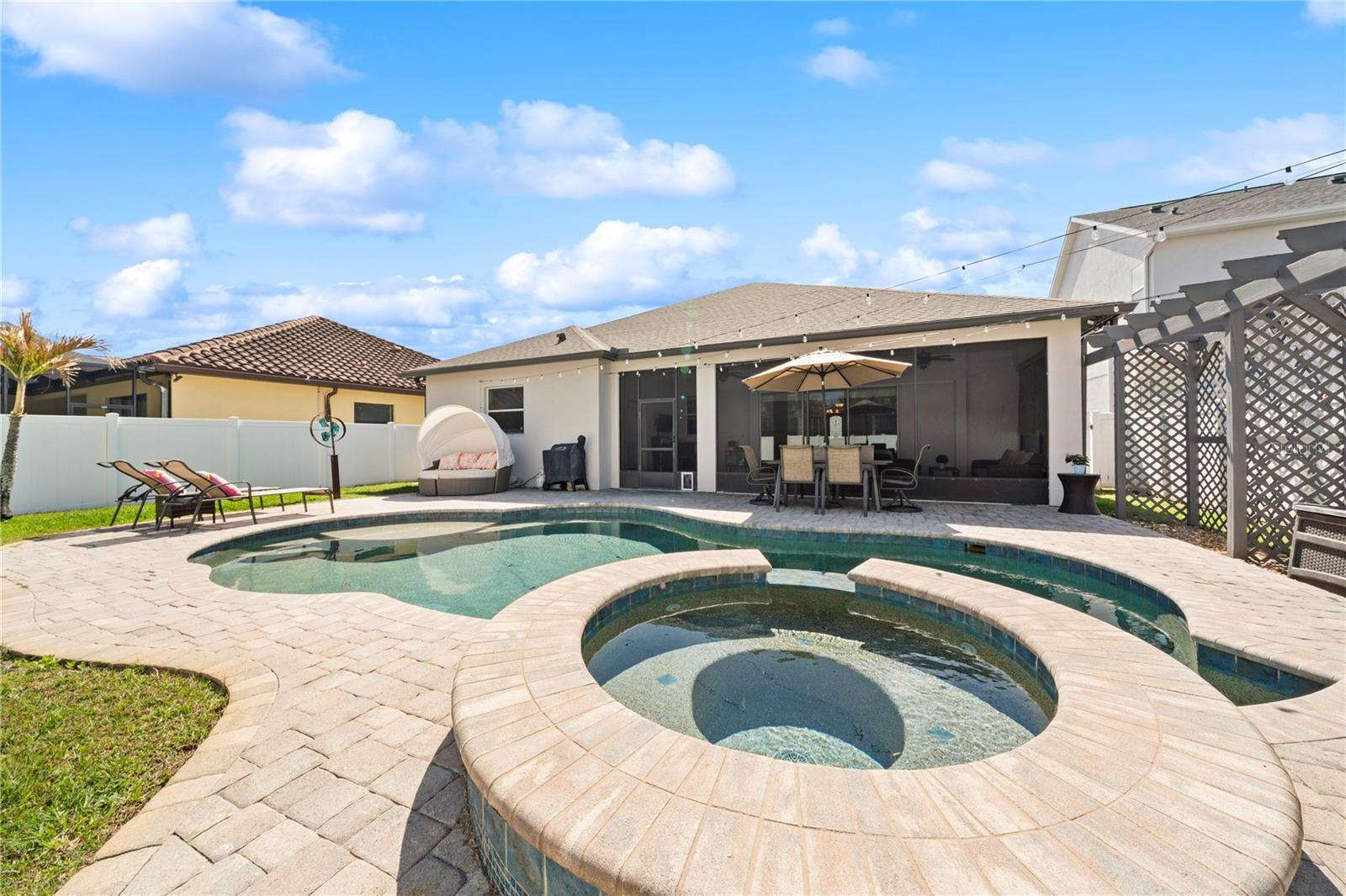 BUNGALOW BAY ESTATES - Residential