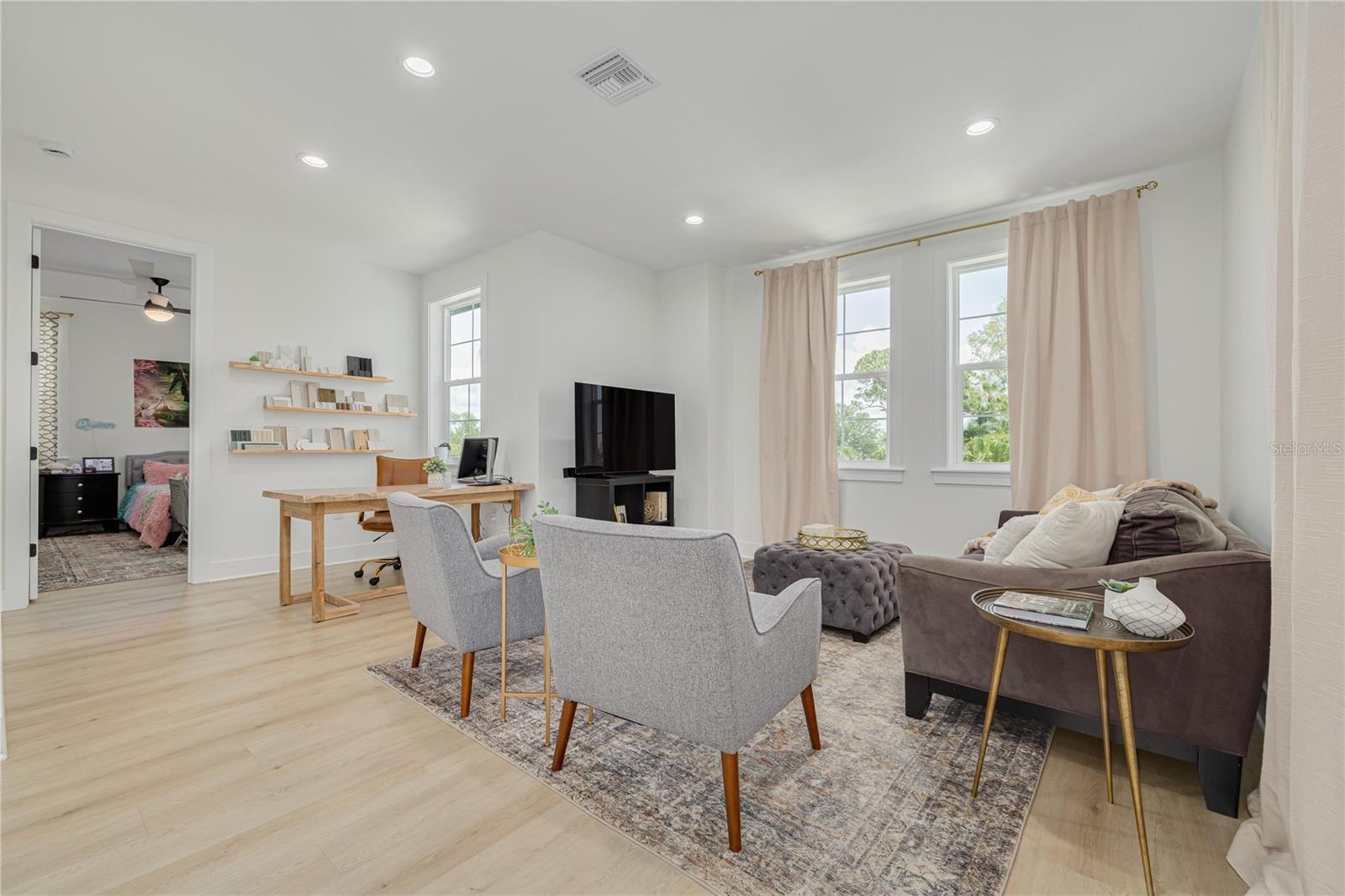 SHOREACRES CENTER - Residential