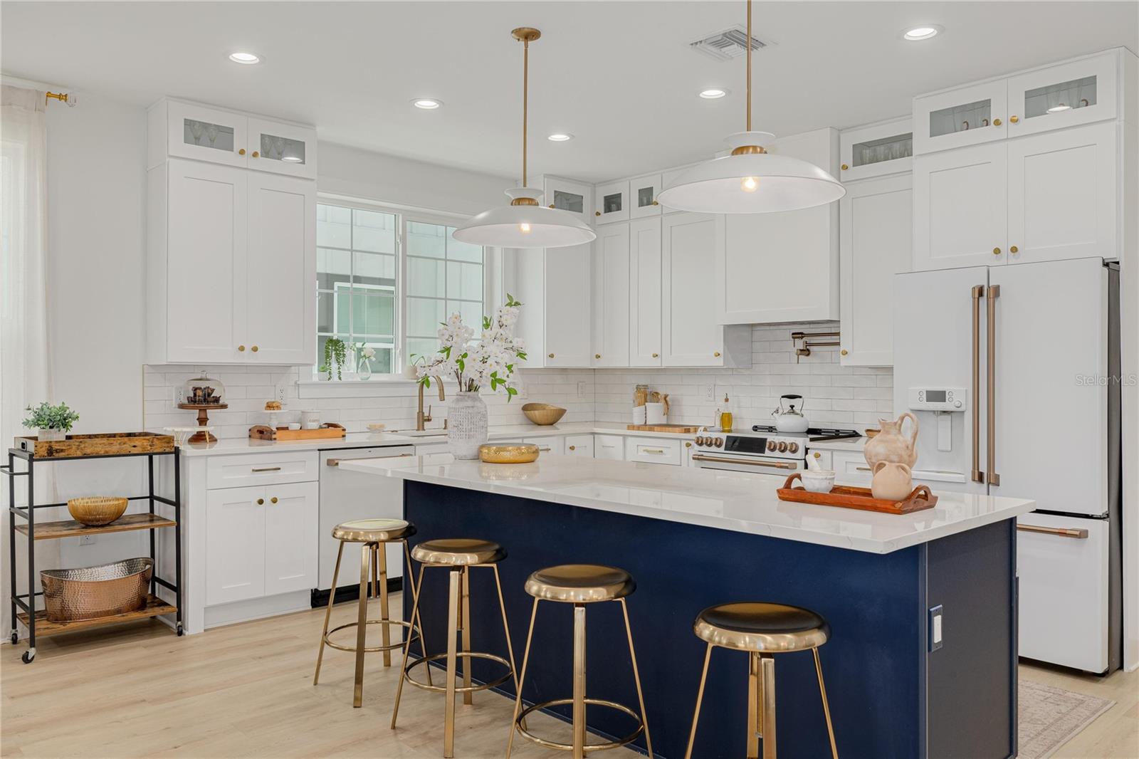SHOREACRES CENTER - Residential