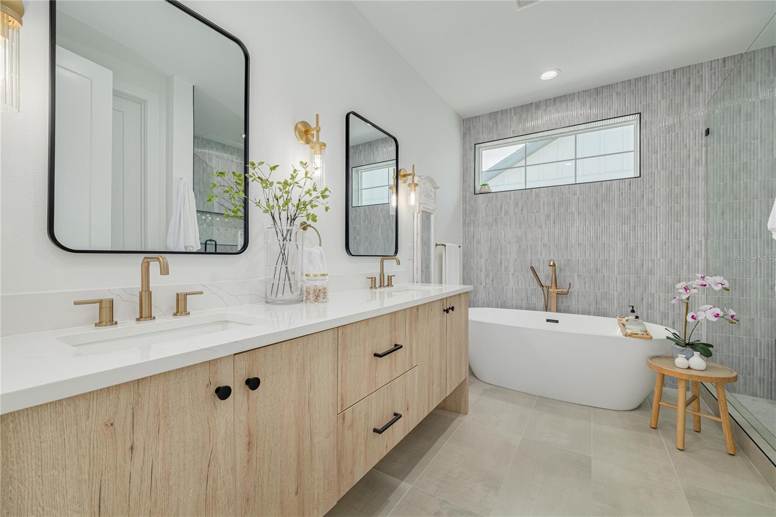 SHOREACRES CENTER - Residential
