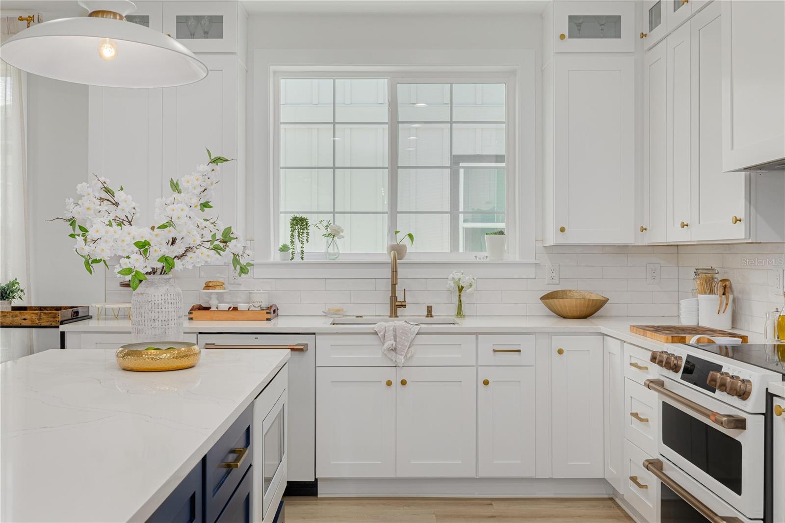SHOREACRES CENTER - Residential