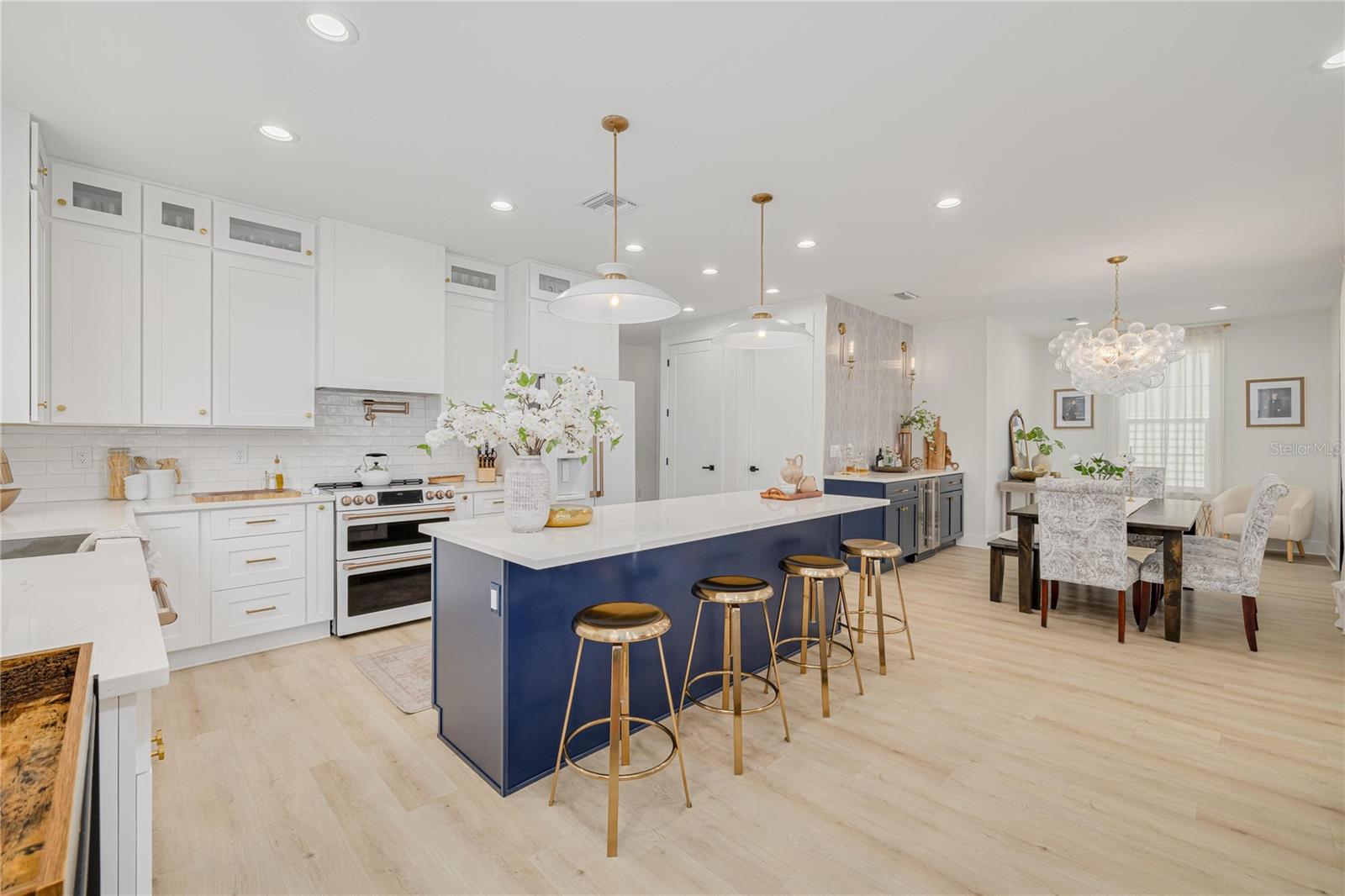 SHOREACRES CENTER - Residential