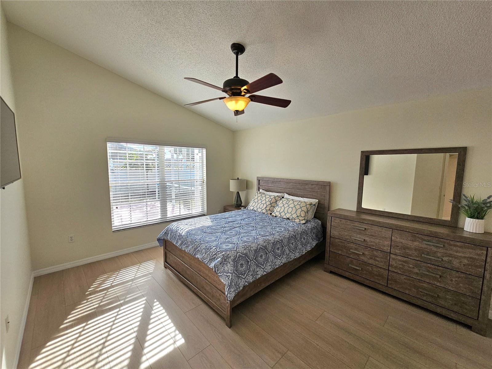 ROLLING HILLS ESTATES - Residential