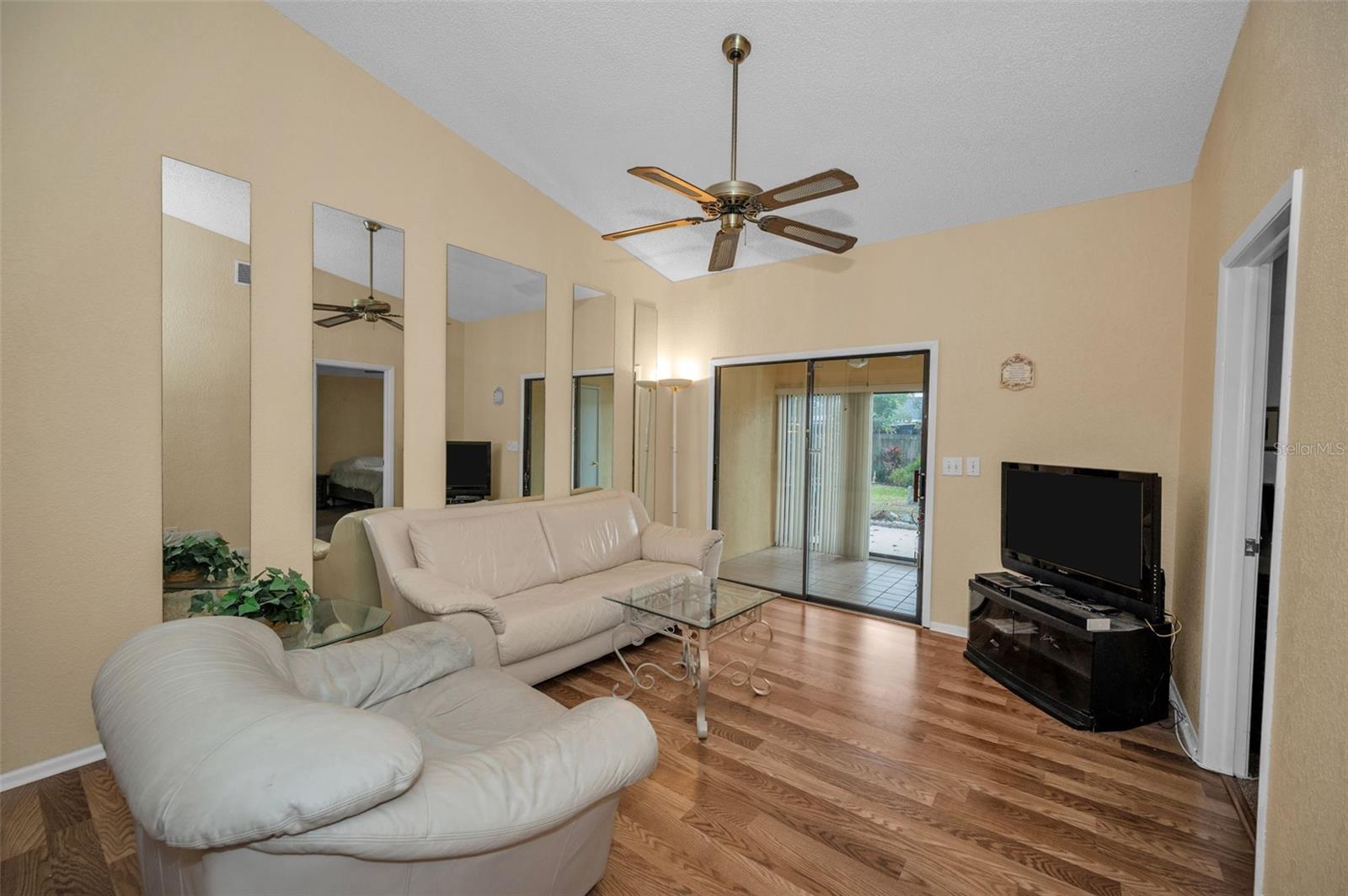 DEERWOOD GARDENS II - Residential