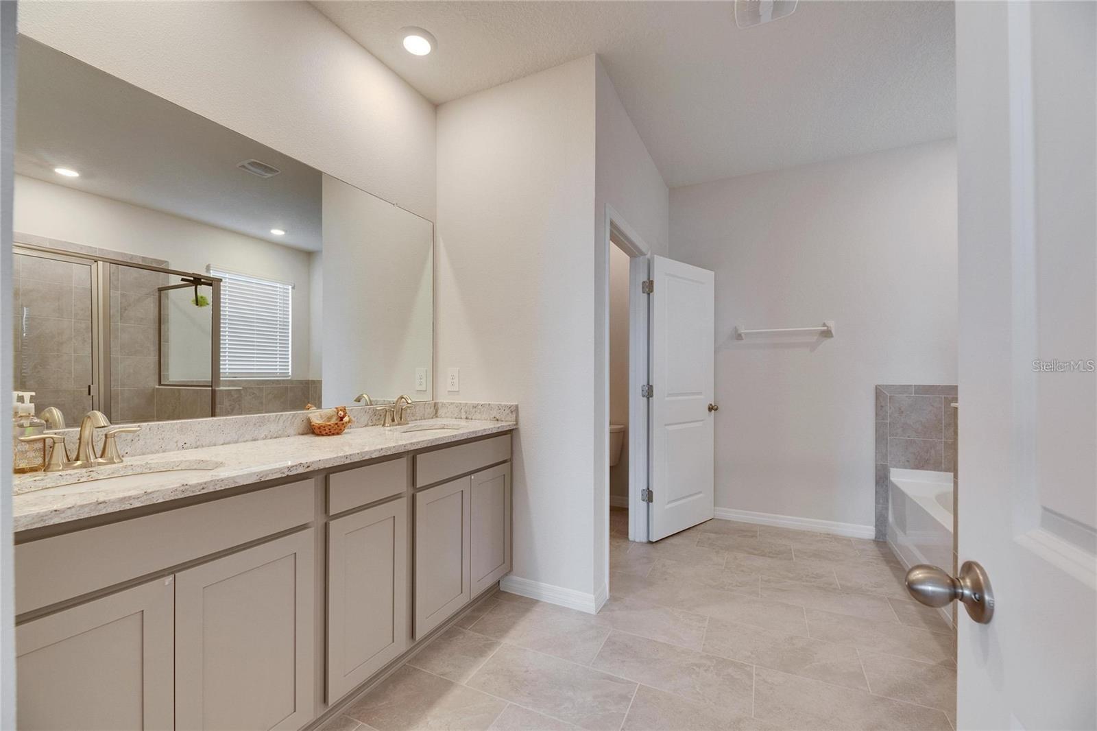 LAKEWOOD RANCH SOLERA PH IA & IB - Residential Lease