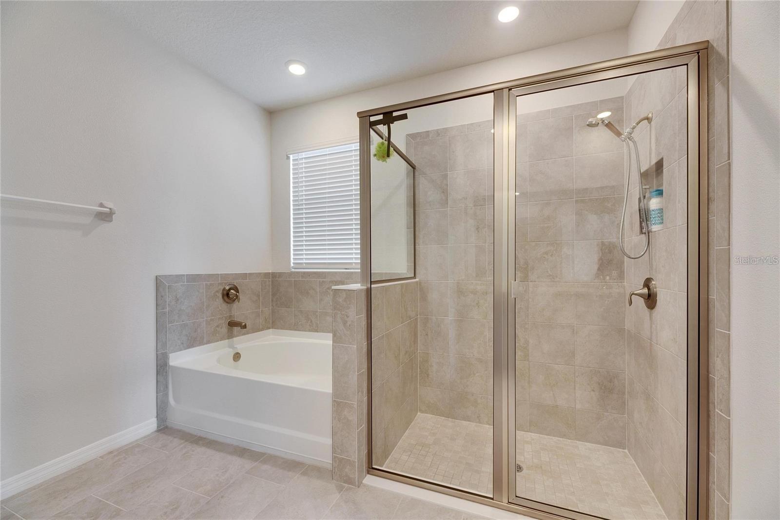 LAKEWOOD RANCH SOLERA PH IA & IB - Residential Lease