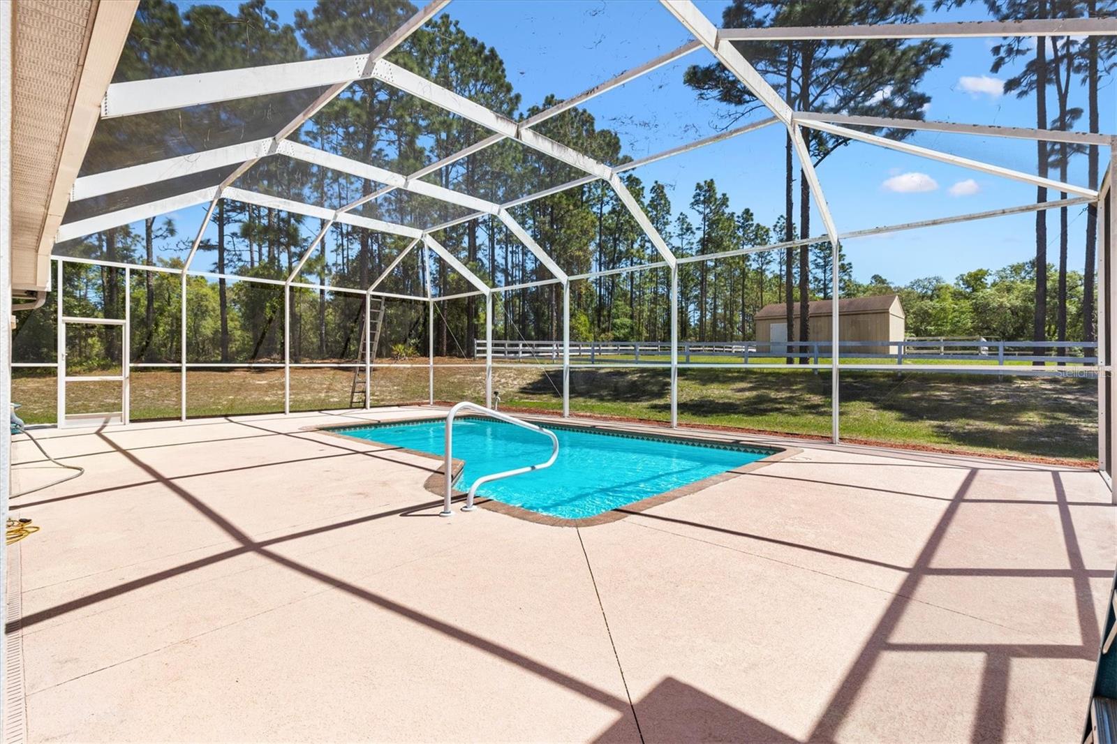 PINE RIDGE UNIT 02 - Residential