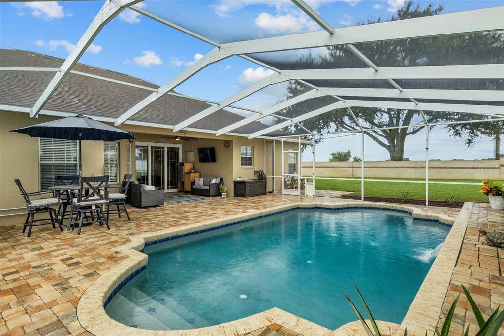 Photo of 651 Hart Lake Drive, Winter Haven, FL 33884 (MLS # L4964010)