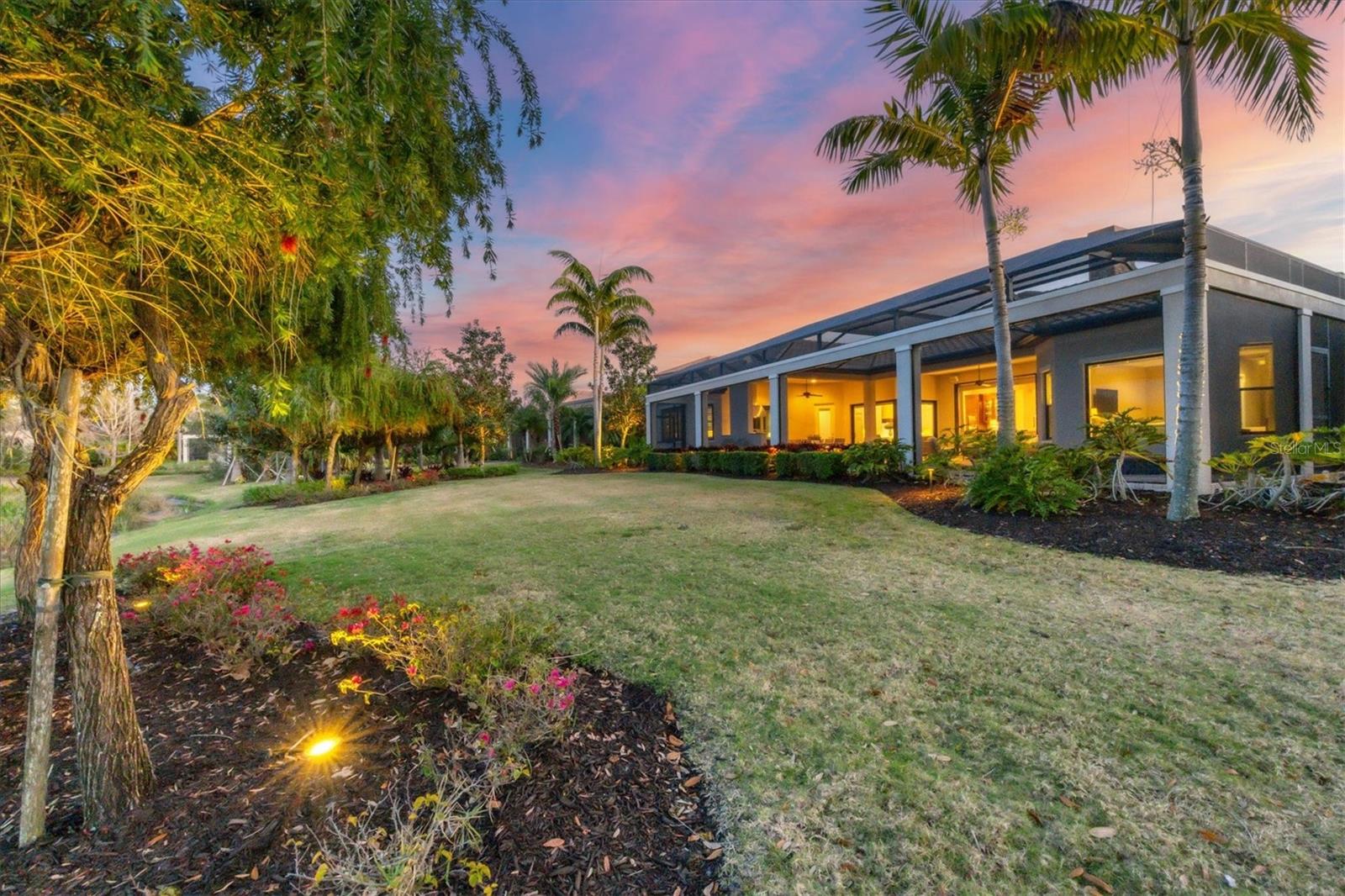 LAKE CLUB - Residential