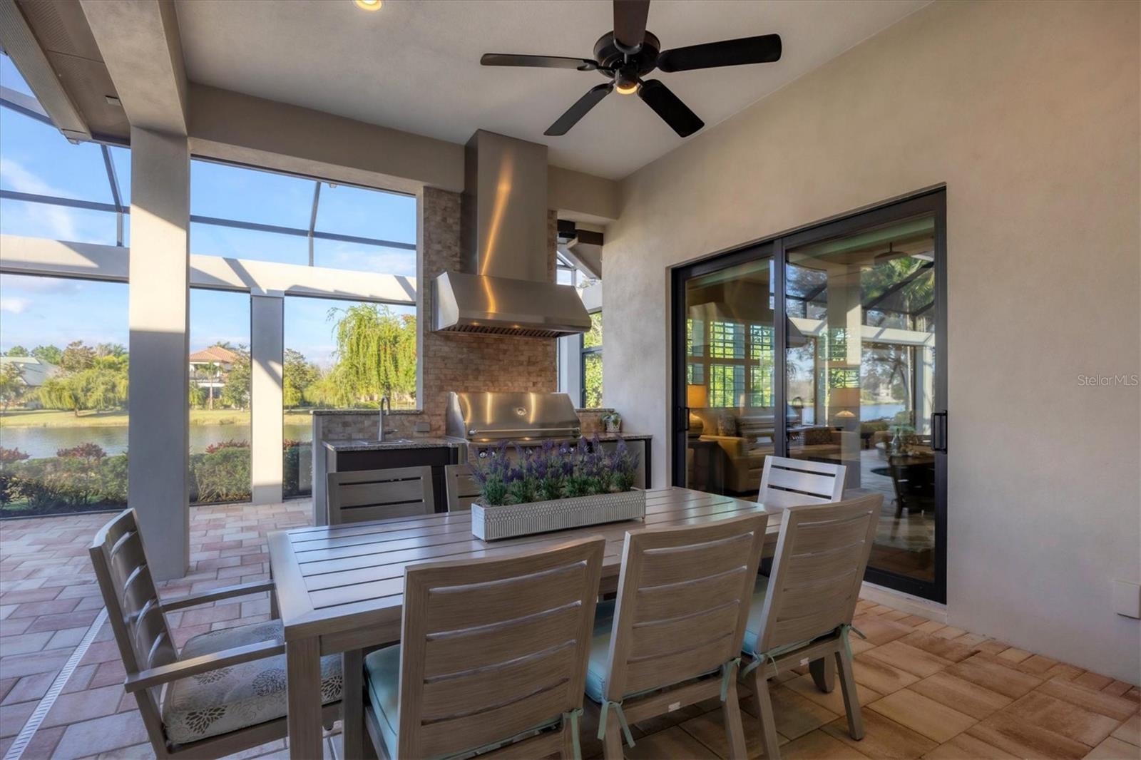 LAKE CLUB - Residential