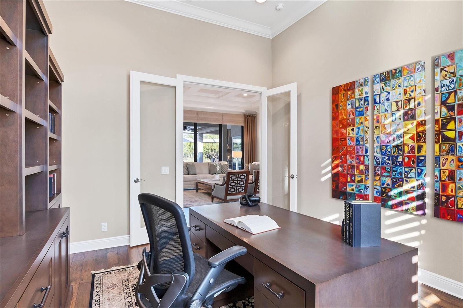 LAKE CLUB - Residential