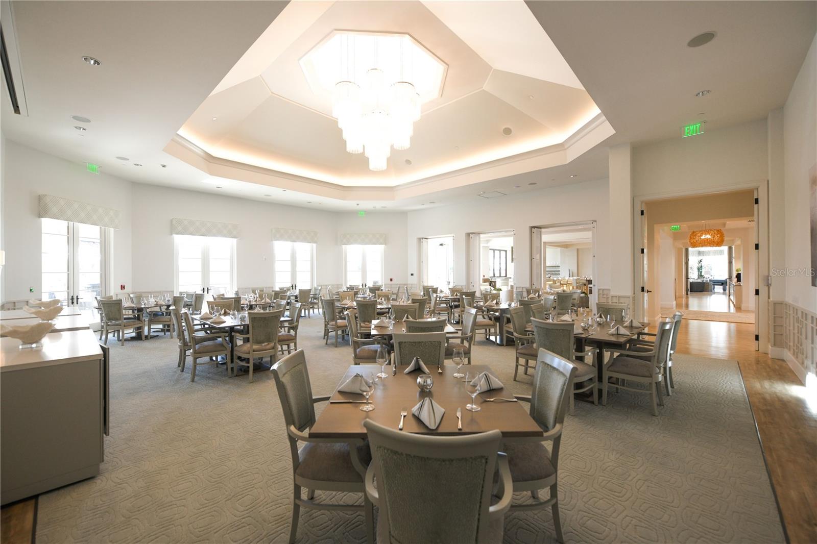 LAKE CLUB - Residential