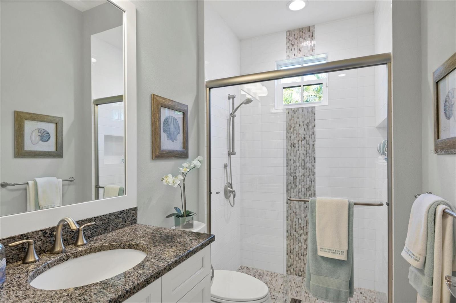 LAKE CLUB - Residential