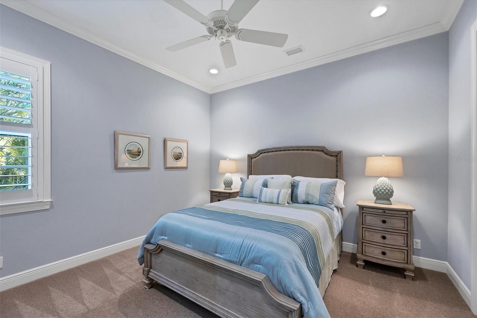 LAKE CLUB - Residential